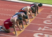 九游APP-F1新赛季揭幕战之夜，迪巴拉全程高能输出，绿茵场与赛道的激情交响