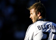 九游娱乐网站-鹈鹕振翅撕裂汽车城，欧文无解单打诠释进攻美学