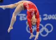 九游体育-塔图姆爆发，开拓者全面压制独行侠