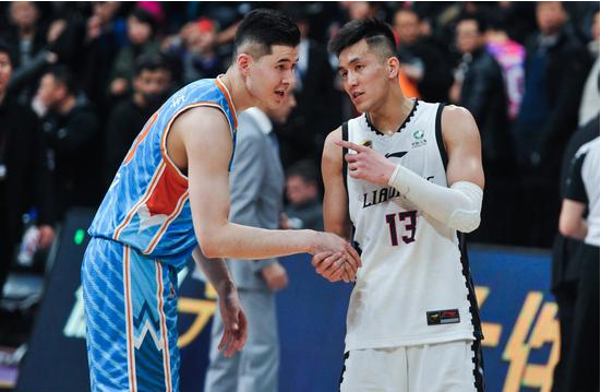 球队备战杯赛关键战，主帅调整备战策略的简单介绍