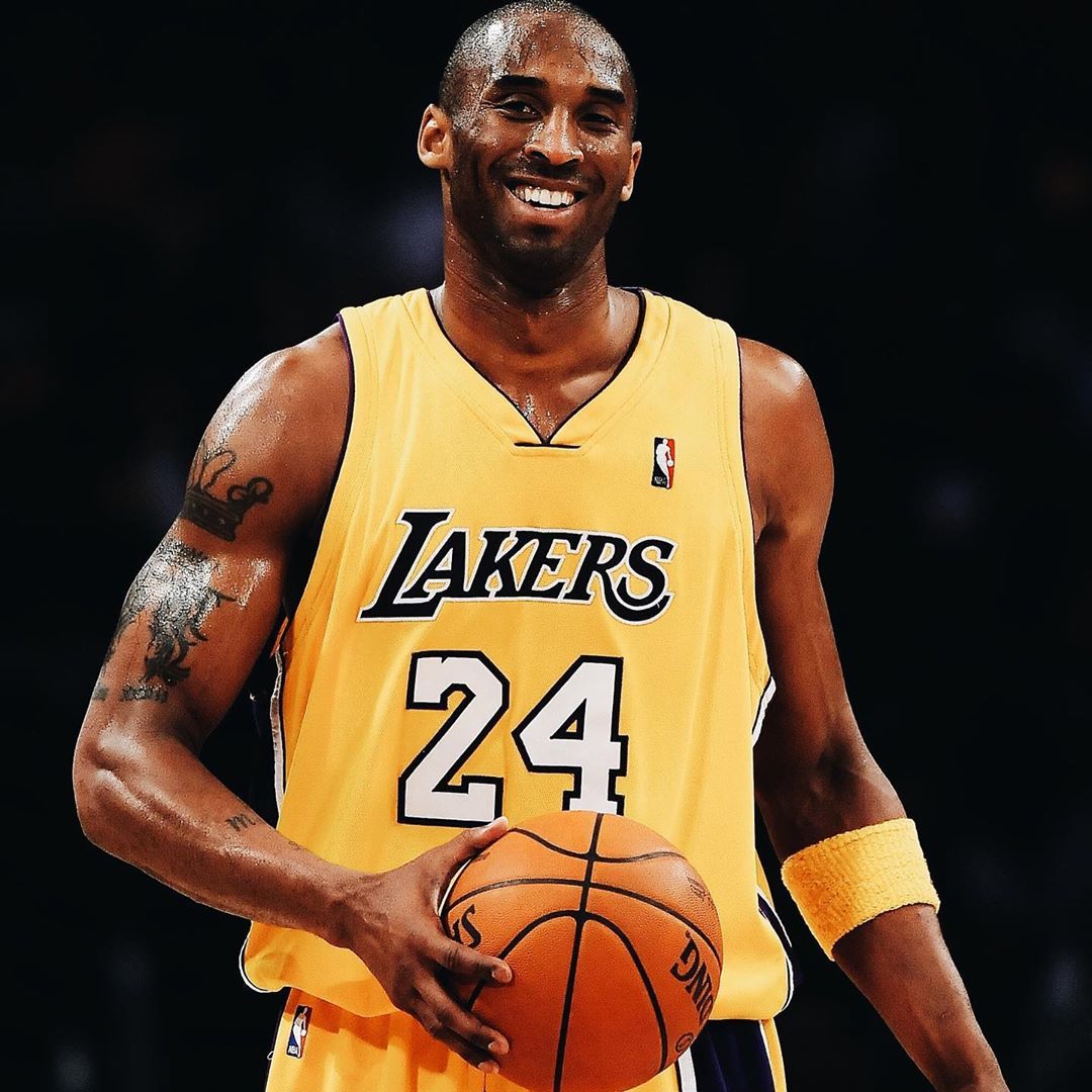 篮球名人堂仪式：卡尔-马龙获得荣誉殊荣奖项